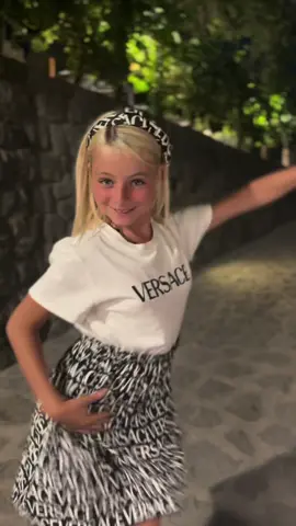 Ginny la 🌟 al ristorante!