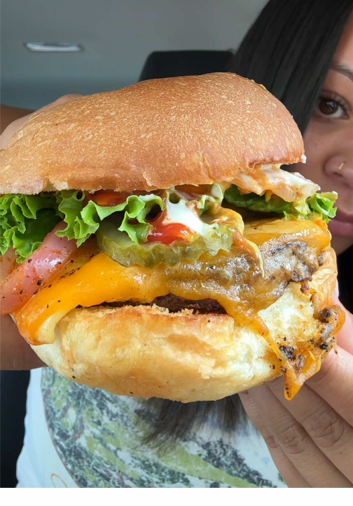 Trying Fuddruckers for the first time! 🌭🍔❤️🧅 #mukbang #mukbangeatingshow #fuddruckers #chili #fyp Chili Cheese Hotdog, 1/3 Burger, Sweet Potato Fries and Onion Rings NO TALKING EATING SHOW   
