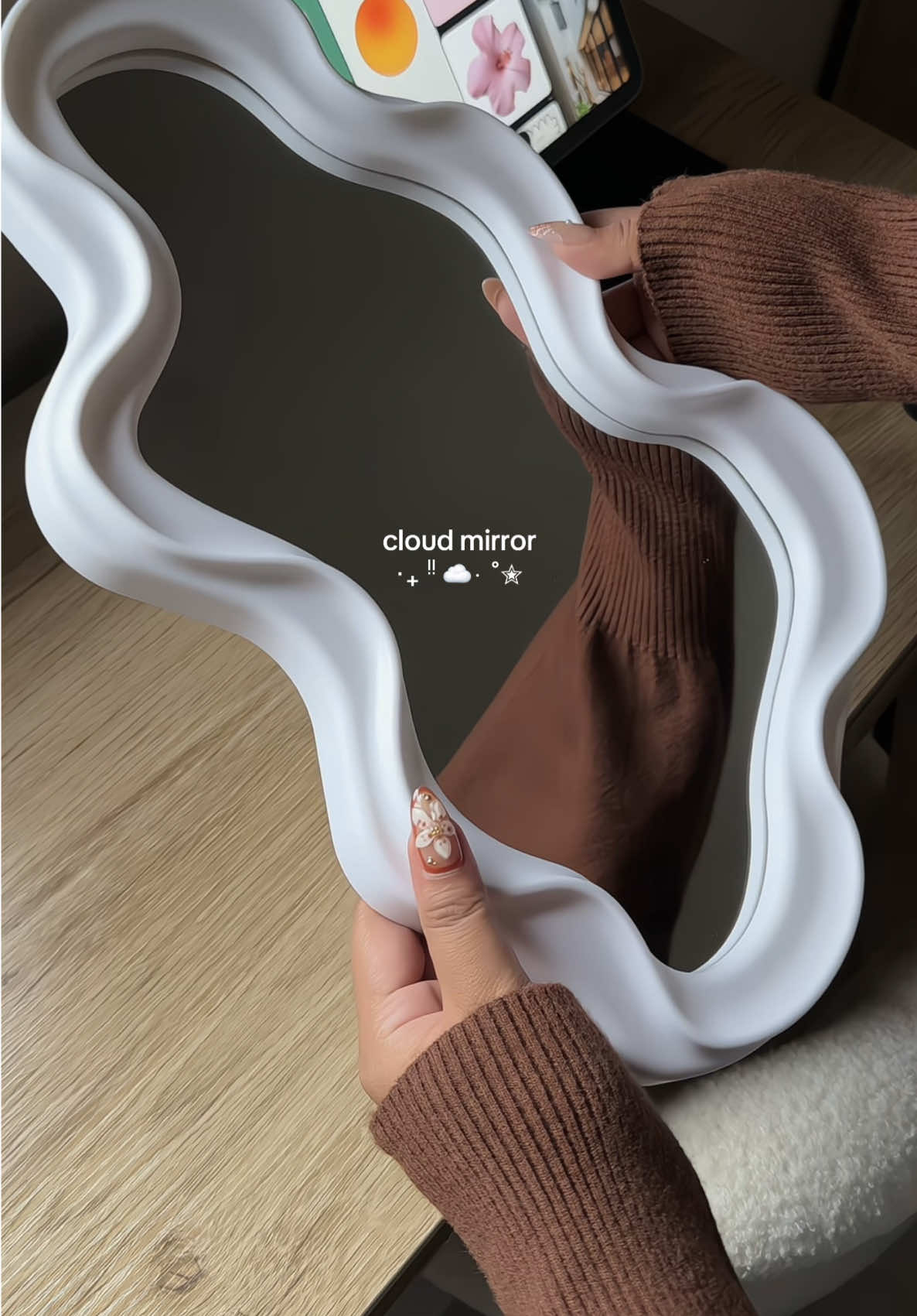 ☁️✨ Elevate your #RoomAesthetic with this Wavy Cloud Mirror — the must-have #RoomDecor trend of 2025! Perfect for #HomeMakeover, #VanityGoals, #WallMirror styling & adding #AestheticVibes to any space. Fits perfectly in #BedroomDecor, #LivingRoomDesign or your #CozyCorner. ✨ Upgrade your #MirrorSelfie game today!
