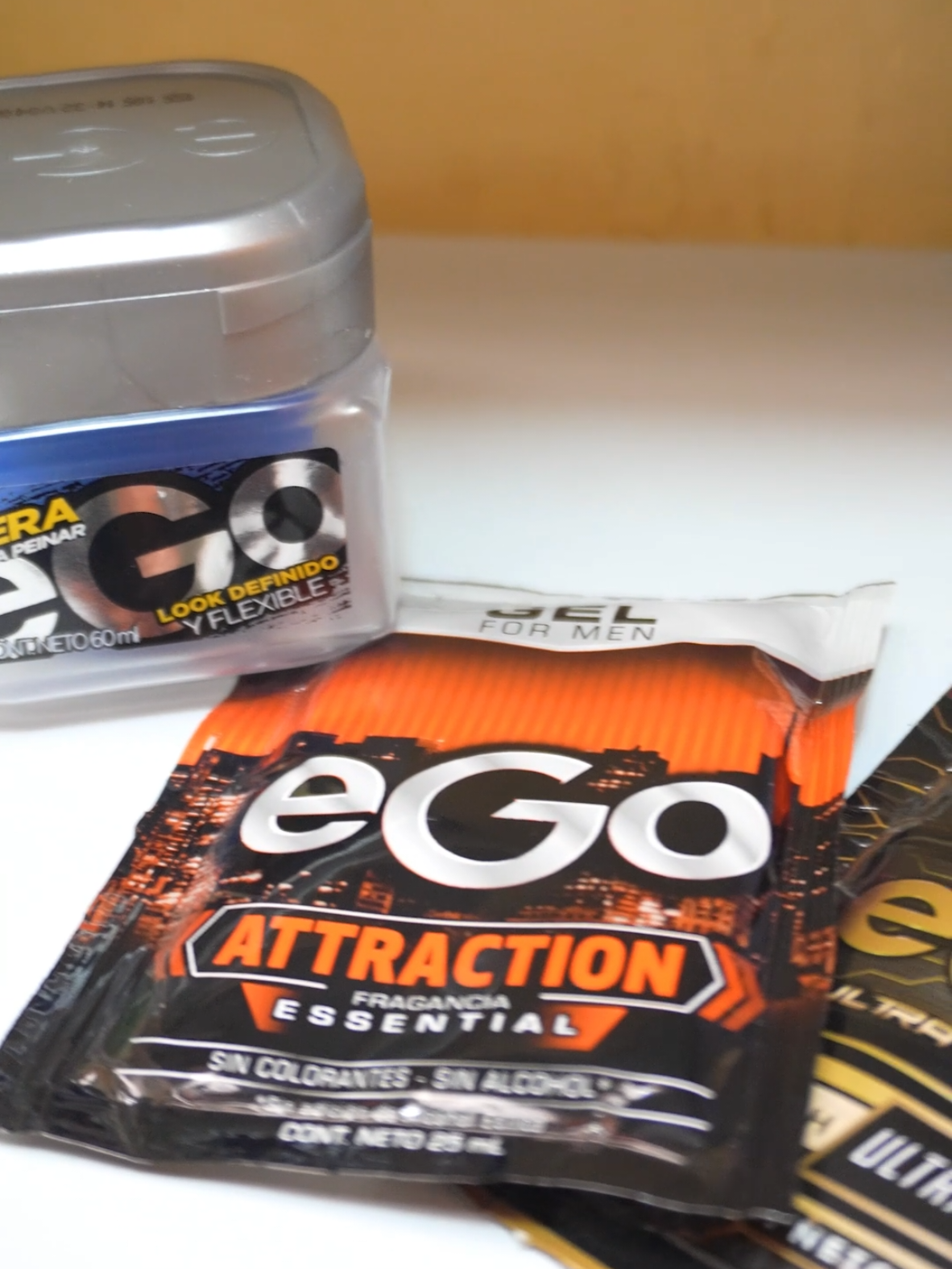 ✨ EGO no es solo estilo, es actitud. Conquista cada momento con seguridad, presencia y el poder de ser tú mismo. Porque cuando llevas EGO, el mundo lo nota. 💥 #DaleEGO #NuevosSachetsrGo #NuevaCeraeGo #EGOStyle  #ConfianzaTotal #MarcaTuHuella 