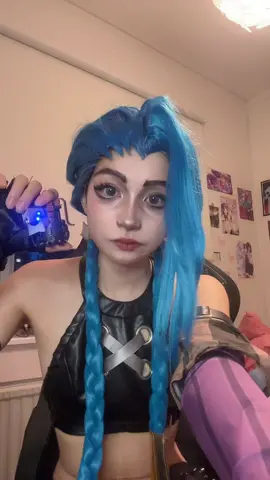 Jinx posting 💗💗💙💙  #jinx #jinxarcane #cosplay #jinxcosplay 