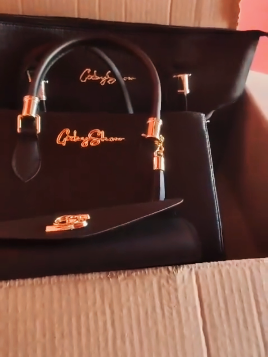 Confira KIT 4 Média + Sacola + Carteira + Necessaire Anjik Gaby Show com 16% de desconto! Somente R$59,00. Encontre na Shopee agora!