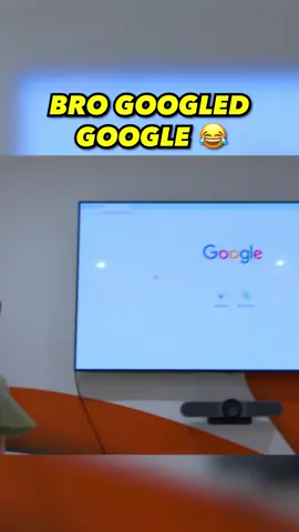 He Googled ‘Google’ while using Google 🤣 🤣