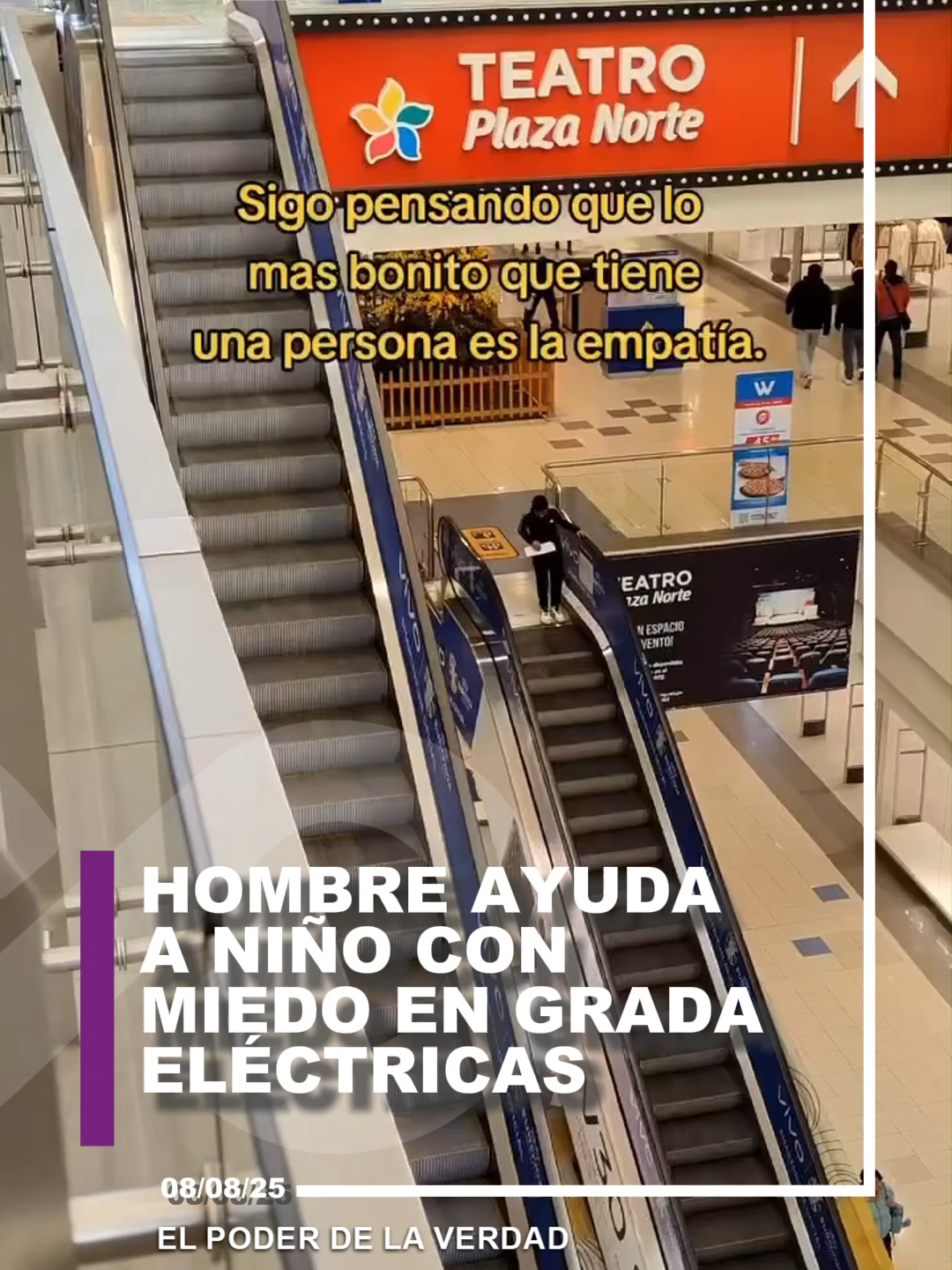 💙 La empatía más valiosa 💙 Un hombre ayuda a un niño temeroso a bajar unas gradas eléctricas, demostrando que la solidaridad transforma vidas. 🙌✨  #Empatía #Solidaridad #Humanidad #Empatía#Solidaridad#AyudaMutua#Bondad#ActosDeAmor#Humanidad#GestosQueInspiran#Apoyo#Respeto #Valores#Compasión#AmorAlPrójimo#BuenCorazón#CuidadoMutuo#empatíayacción#UnidosPorLaBondad#AyudaAlPrójimo#Inspiración #EjemploDeVida#HumanosConCorazón