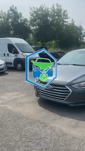 Voici la 2017 Hyundai Elantra chez AutoFinance.com Passez nous voir dès maintenant! #BonneAffaire #Occasion #mtl #VoitureFiable#CapCut