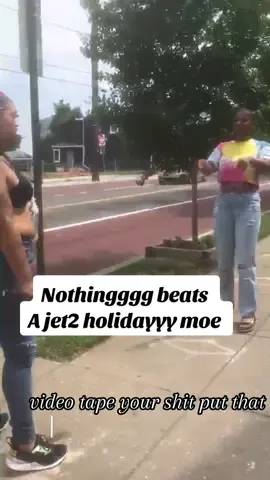 I just know she stressed her neighbors out 😂😂😂  the pandemic had folk in a chokehold 😂😂 videotape this shyt😂😂😂 #dc #southeastdc #jet2holidays #fy #fyp #foryou #moe 