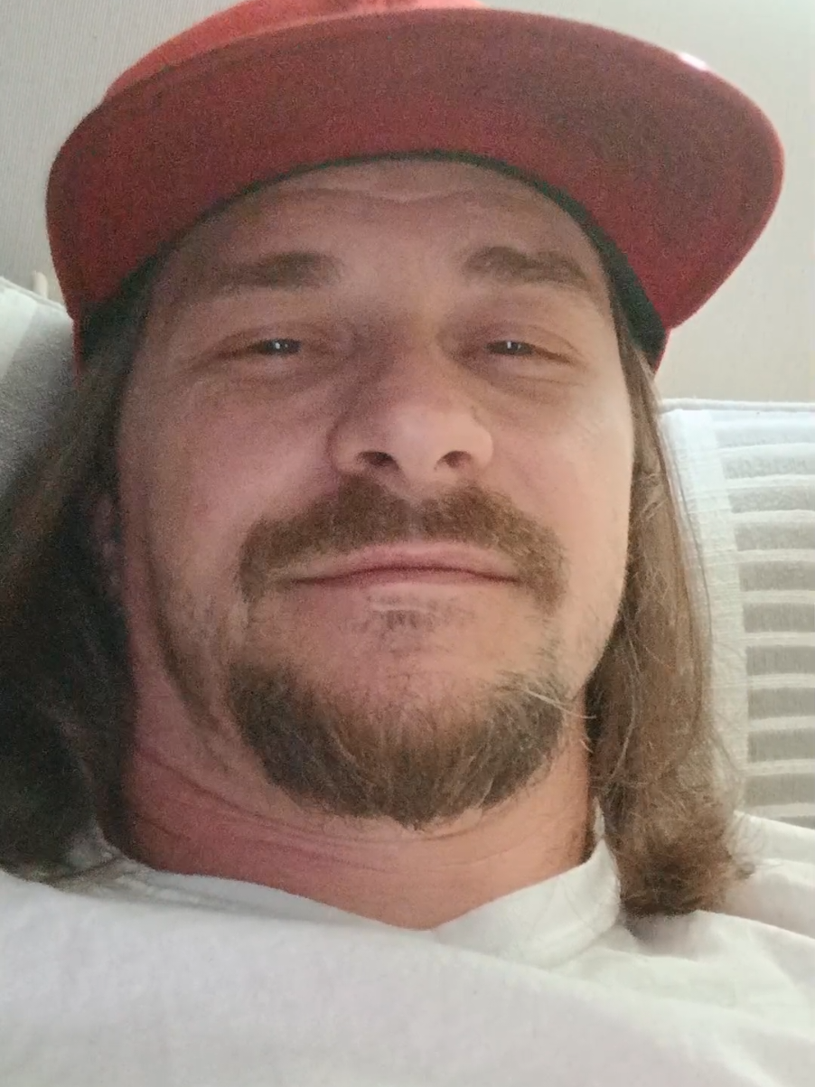 No hashtags and going viral!! is it possible?