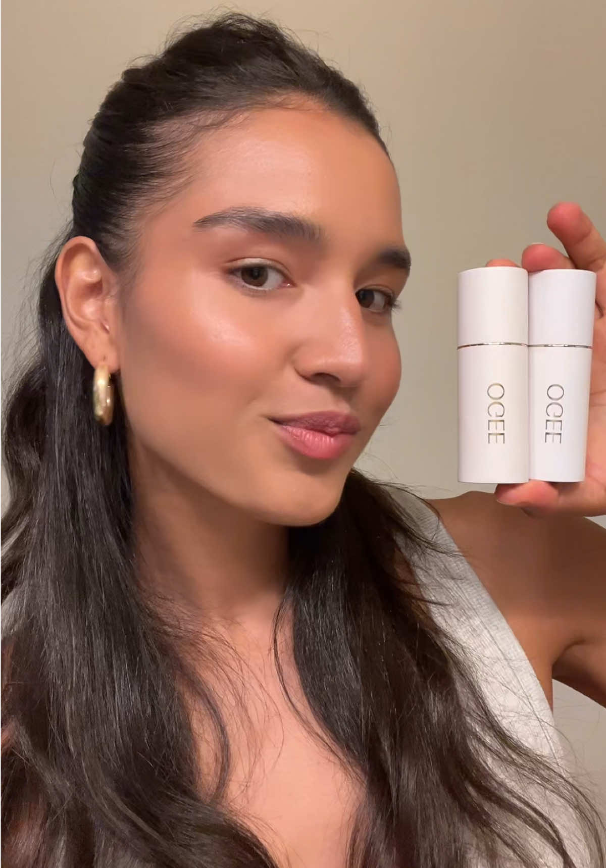 Showing you how I get my favorite sleek, glowy, and flawless base with @Ogee Luxury Organics 🥰🤍Use my discount code ISABELLAWYLIE15 for 15% off your order! #beyondcleanbeauty #ogee #ogeeglowbeyond #fyp #beautycreator 