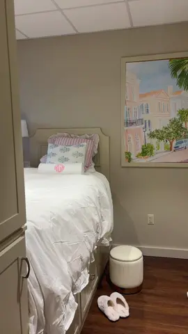 My perfect room in @Zeta Tau Alpha 💘 