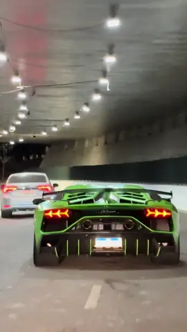 Lamborghini Aventador SVJ na cor Verde Alceo  #lamborghini #aventador #svj #lamborghiniaventadorsvj #aventadorsvj #car #cars 