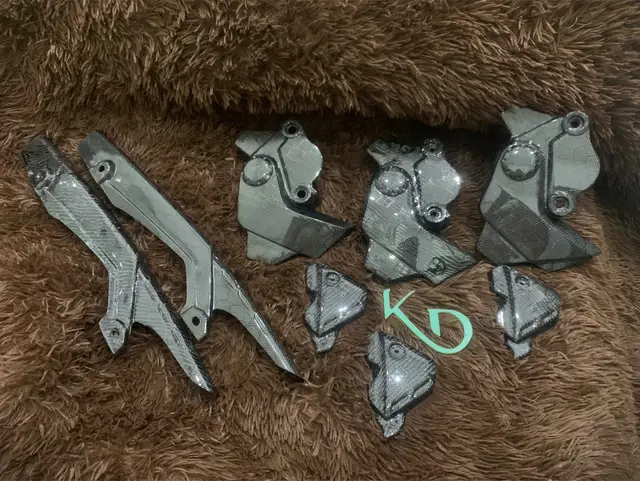Mấy món carbon đúc nguyên khối 100% ae đh lh e,có giá tốt cho ae shop #carbonfiber #carbonđúc #xuhuong #viraltiktok #viral 