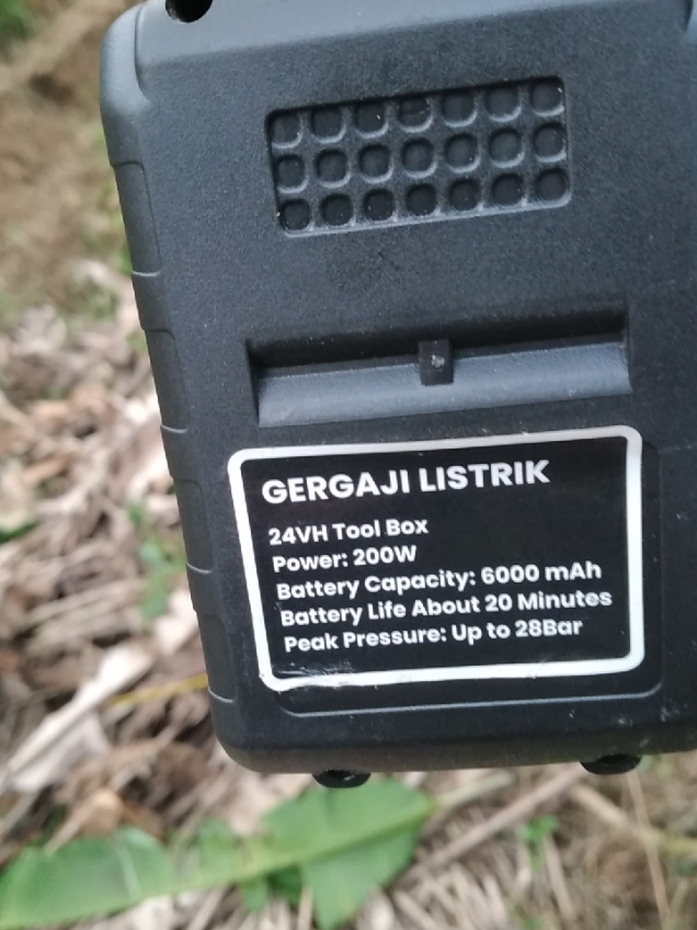 gergaji listrik portable #gergaji #gergajikayu #gergajimesin #gergajilipatportable #fyp 