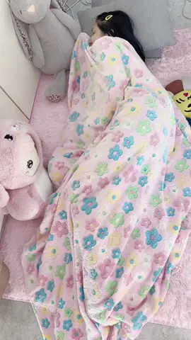 Chăn lông tuyết xinh nha#xuhuongtiktok #tiktokviral #viral #xh #ngocday6368 #chanlongtuyet 