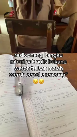 resiko bangku paling mburi😌#tkj2xsplor #fypp #cepol #smkgondang #smkbisa #smkhebat #fypage 