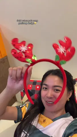 Ang dami pang designs na available. #christmasheadbands #headbandforchristmas #christmas 