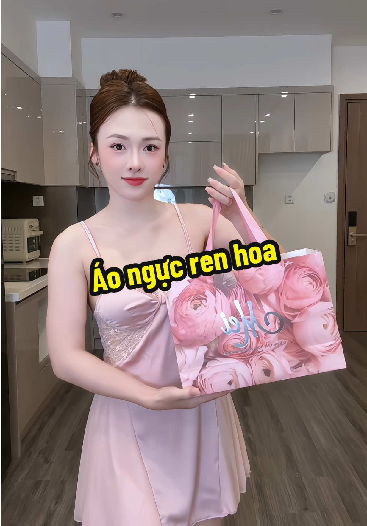 Thi thoảng phải đổi gu 1 xíu ce nhá 😍 #landaulamvo 