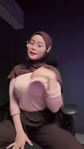 #tobrutstyle😋 #fakebodyy⚠️ #foryou #fyp #hijab 