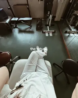 Physiotherapist 👩‍⚕️  @I̶N̶F̶L̶U̶E̶N̶C̶E̶R̶  #physiotherapy #physiotherapist #careeradvice #career #greenscreen #tiktokviral #videoviral #xyzcba #pourtoi #trendingvideo #relatable #work #physio 