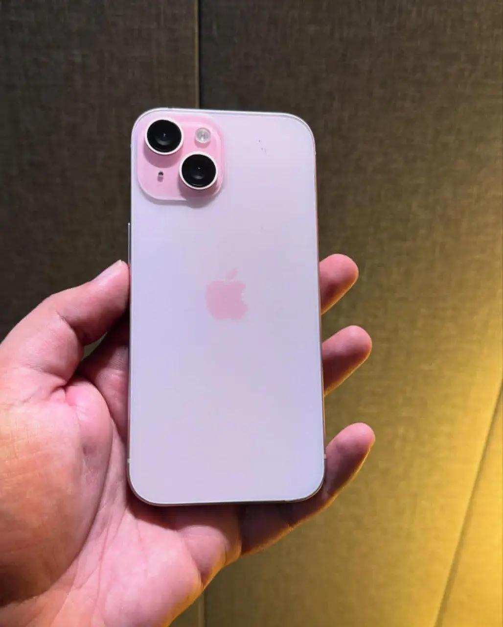IPHONE 15 256GB Pink - BATTERY HEALTH 100% - FULLSET BOX & CHARGER - CONDITION 9.9/10 ( Like new ) - FACE ID ✅ - TRUE TONE ✅ - WARRANTY 6 BULAN  Harga lelong: RM 250