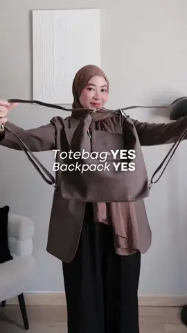 1 tas, 2 gaya. Totebag yes, backpack juga yes 😆. Kenalin ini TOTEPACK hihi.. Jadi lebih hemat yaa beli 1 tas tapi bisa buat banyak kebutuhan ✨ #totebag #2in1bag #ransel @Namikita Store 
