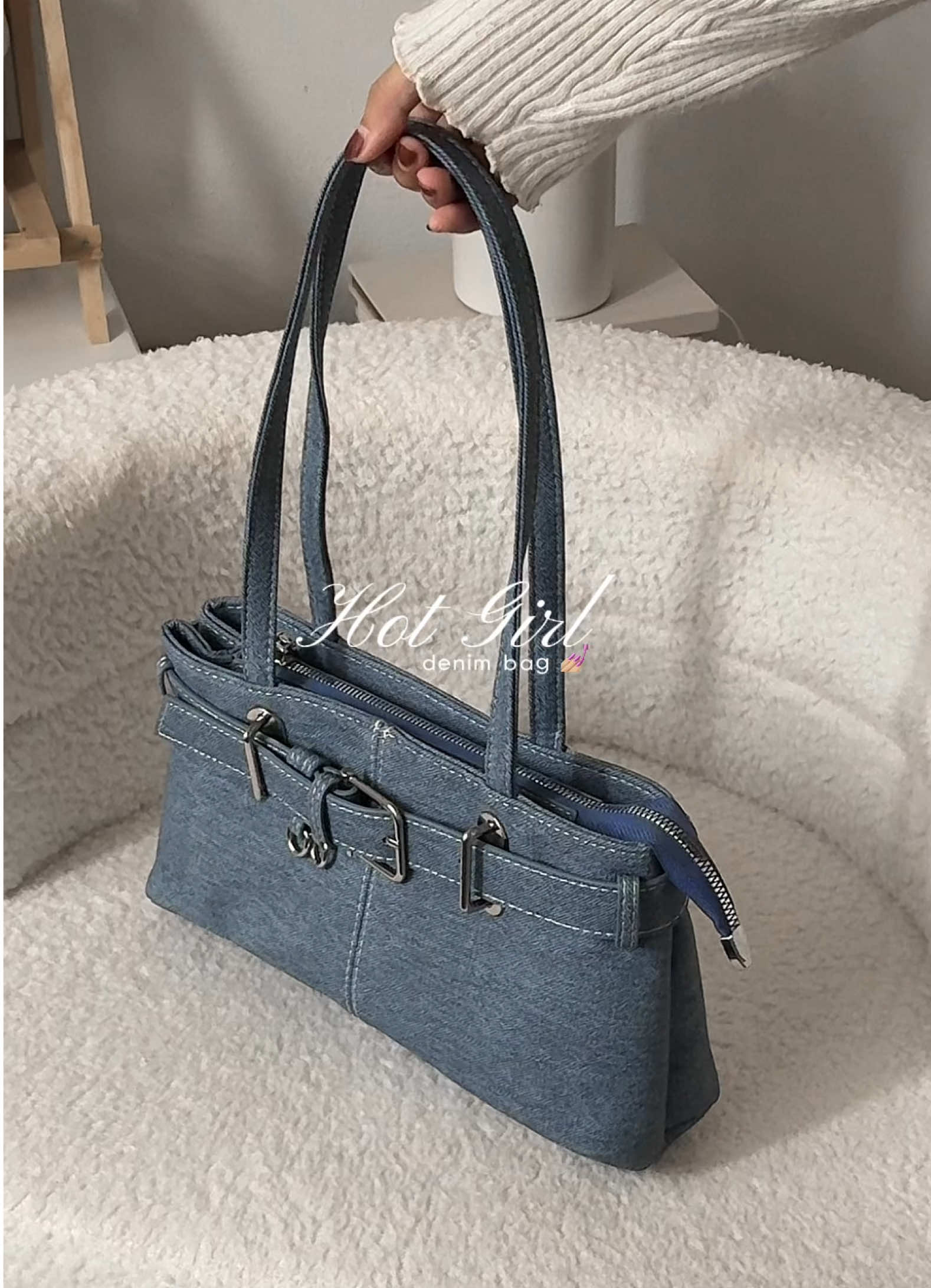 i dah ada 2 warna for this bag 😩 semua cantik cantik tauu 🤍 #denimbag #shoulderbag #bag #womenbag #denimshoulderbag #hotgirlbag 