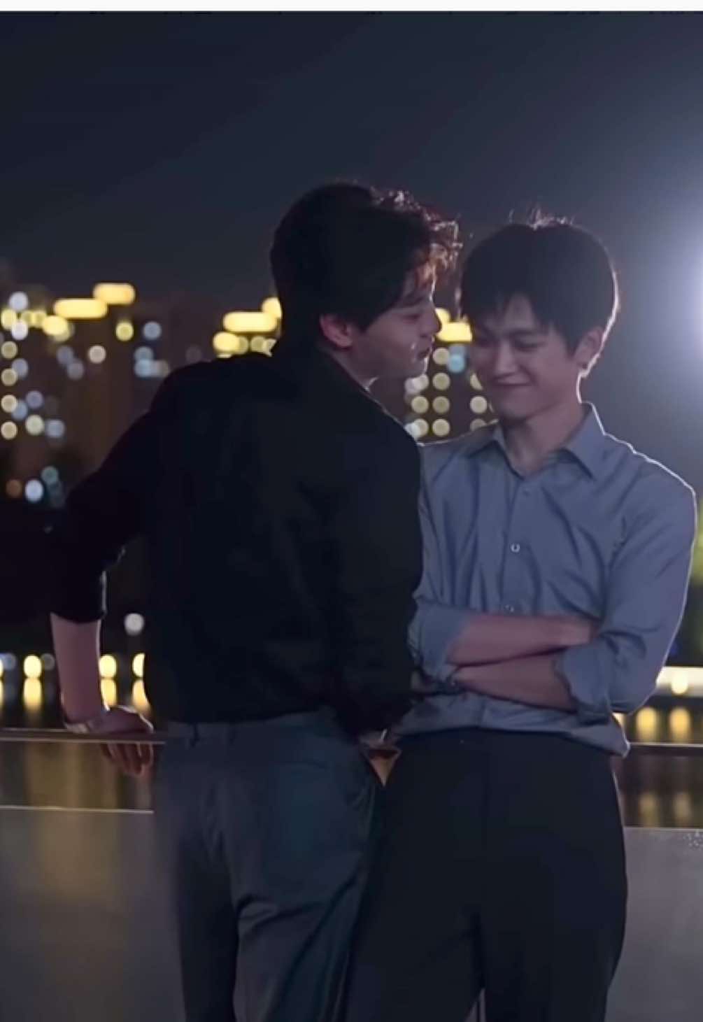 they already look so domestic on their first time filming kiss scene im going to be insane 😭🔫 NOTEE: they mentioned it in the bts clips that this scene is their first <kiss scene>, bc they filmed the series out of order #revengedlove #tianxuning #ziyu 