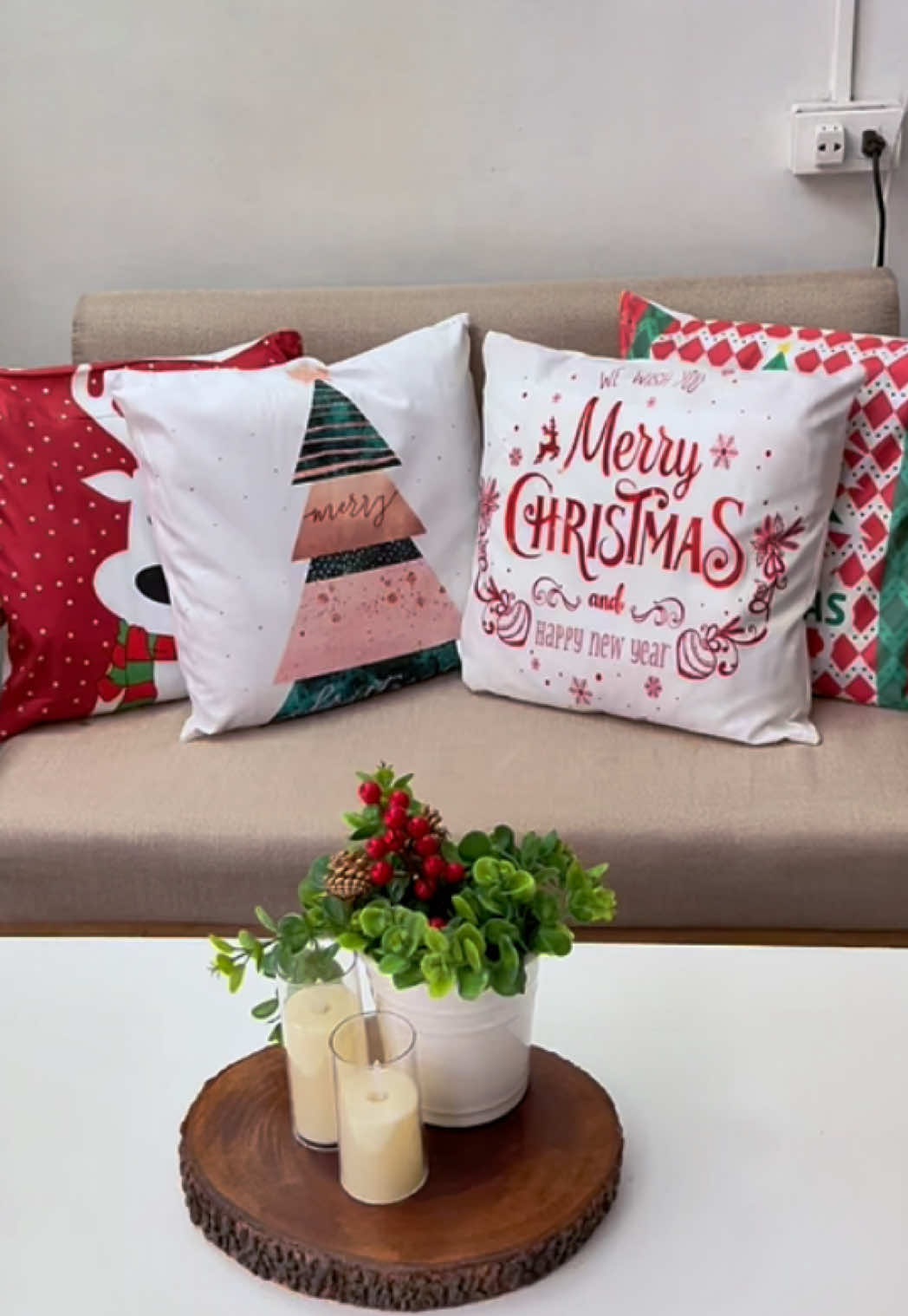 Merry Christmas Square Throw Pillow Case #christmaspillowcase #throwpillowcase #squarepillowcase #homedecor #homeorganization #christmasdecoration #christmasdecor 