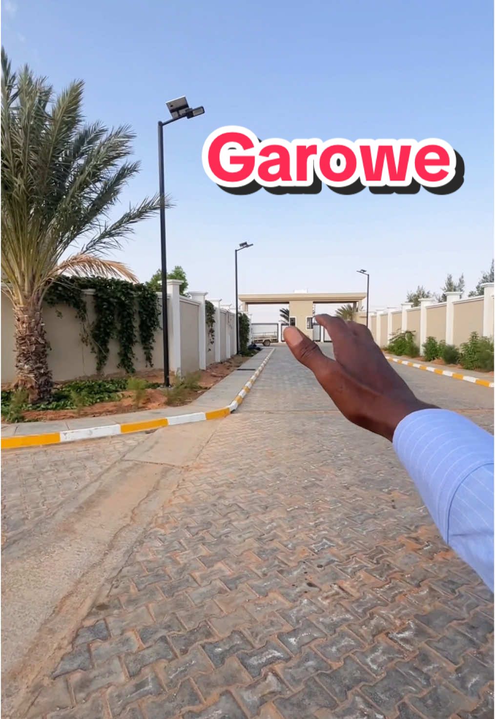 Dhamaan Ganacsatada siyaasiyuinta Qurba joogta Iyo Hal Doorka Bulshada Soomaliyeed waxaanu ugu baaqaynaa in aan  Ay Dalka Maal Gashadaan Dalka Dhistaan Hantidoodana Dhulkooda hooyo Galiyaan. Dal Adan Lahayn waa Dareen Ku Joog. Garowe Puntland Somalia 