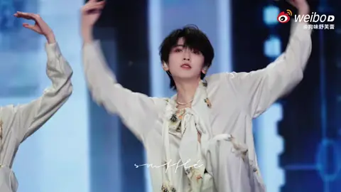 💙Fancam QiHan - Deja Vu-TXT  crevid: 狗味舒芙蕾 #zuoqihan #takyham_zuoqihan_左奇函 #dejavutxt #tffamily #tffamily_4th_generation 