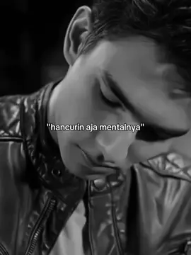 cowo sedewasa itu yg selalu tersenyum kini hancur dihadapan org yg dicintain dari kecil kehilangan ortu nya kehilangan adek nya selalu kerja keras ,banyakin scene aqeela perhatian ke Harry dong pasti Harry jarang diperhatiin GK sih kurang kasih sayang #aqeelaaz_ #aqeelacalista #harrymanja #harqeelovers #harryAgz 