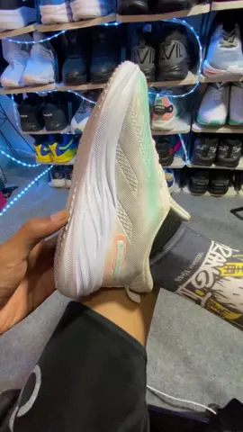 Sepatu running vadava original dana pelajar #sepaturunning #sepatujoging #sepatulari #Running #fyp 