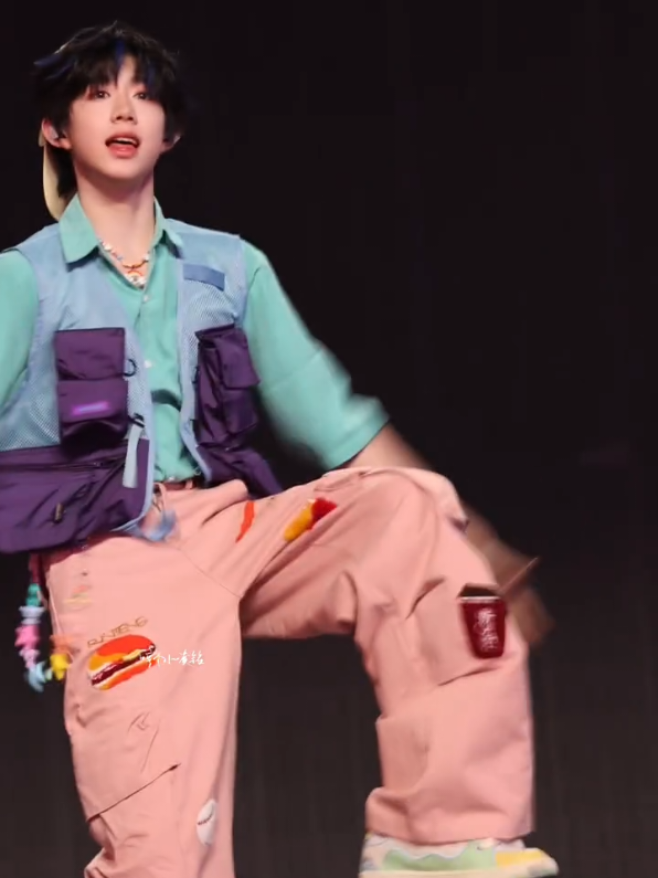 |•9-8-2025•| Heng tại concert day1 #tffamily_4th_generation #chenyiheng🐽🎃 #trandichhang #concert2025cuatfgia #xuhuong #foryou #fpyシ 