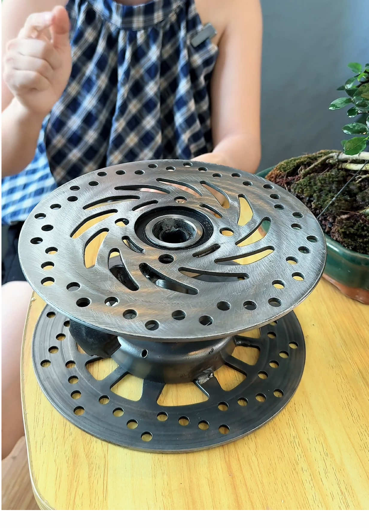 Trả lời @Văn Mạnh bonsai  Bàn xoay bonsai cây cảnh, đế xoay 360 tải trọng 200kg #xuhuong #banxoaylivestream #banxoaybonsai #huyenhomhinh365 