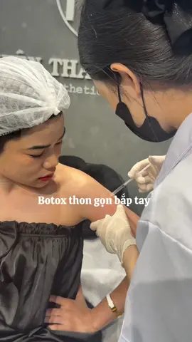 Bà nào bắp tay to, thô tự ti thì mau đi tiêm botox thon gọn bắp tay liền đi nhé #botox #thongon #baptay 