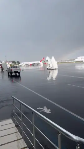 Halkaani waa Aden ade international airport iyo xali Roobaad#adenadeinternationalairport 