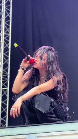 @ari you’re literally unreal (give creds if u use my clips pls) #ariabdul #ariabdulfan #dont #concert #festival #summerwell #ariabdulbabydoll #ariabduledit #ariabdullive #ariabduldont #fyp #liveshow 