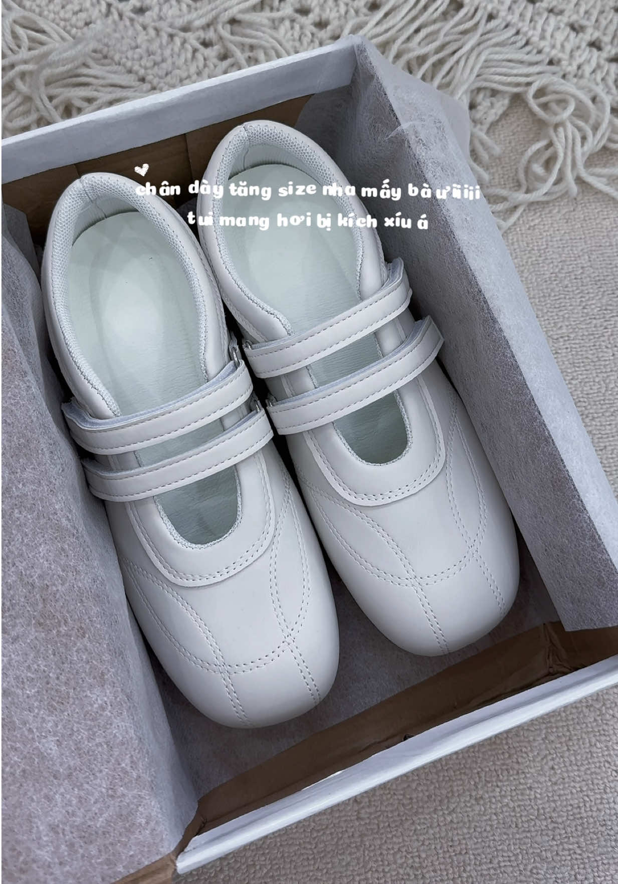 giày quai dán siêu tiện, chân dày bề ngang tăng size nha 👟 ##review##giaynu##giayxinh##giaysneaker##giaythethao