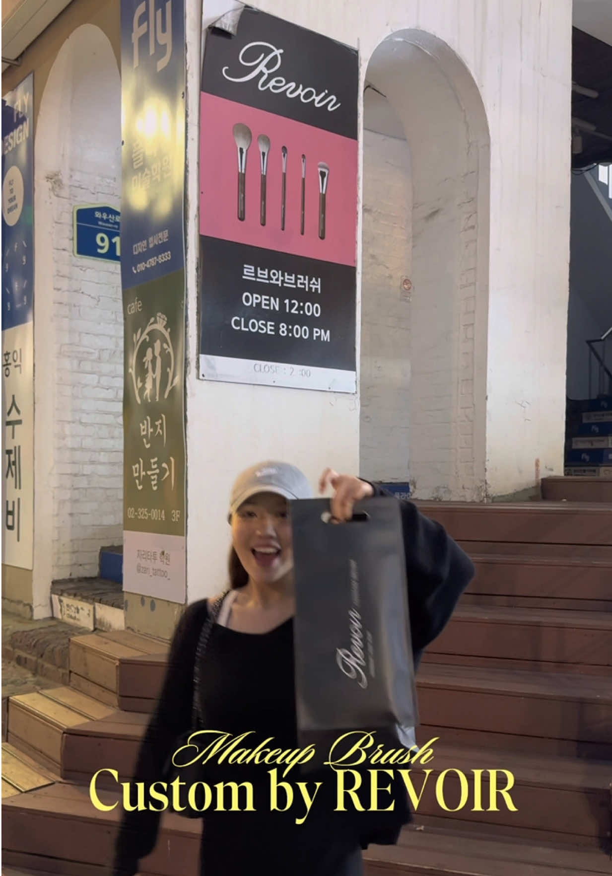 Này có gọi là vlog hong thì tui hong biet 😆😆 #seoul #brush #custombrushes #makeupbrushes #pateemakeup 