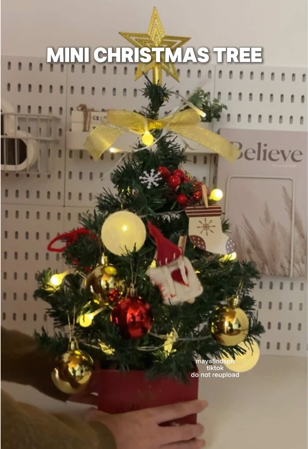 Mini size, big Christmas vibes!🎄Walang space? No problem! This Mini Christmas Tree with Lights ay perfect para sa desk, table, o small room mo. ✨ #christmastree #minichristmastree #christmasdecor #christmas #christmasseason #bermonths #merrychristmas #fyp #mayafindsph 