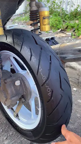 Sobrang Solid nito mga Idol! Beast Tire Flash! Dual Compound na gulong! Matagal mapudpod, makapit at higit sa lahat sulit! 🫶💯 #beasttire #beasttirephilippines  #ccph  #circuitconcept  #motorcycle #magandanggulongsamotor 