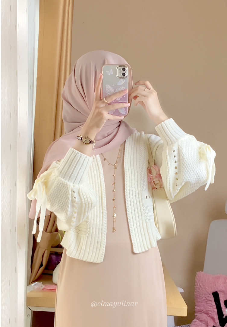 lucu banget cardinyaa😍💗 #OOTD #cardigan #cardiganrajut #cardiganoutfit #cardiganmurah 