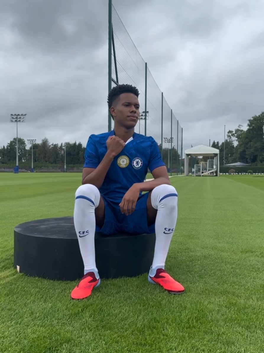 Oficialmente apresentado: Estevão é o novo jogador do Chelsea! #10futebolarte #estevao #estevão #sepalmeiras #palmeiras #chelsea #chelseafc 