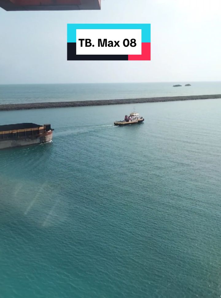 Terimakasih Kirimannya TB. MAX 08 mAster Jetty @jettymaster_1618  Assist TB. syukur 14 @s5 tank @’’KUR 14’’ @•IRGI•  #max08 #max08💚💛❤ #tbmax08 #pelaut #pelautindonesia #fyp #viral #castoff 