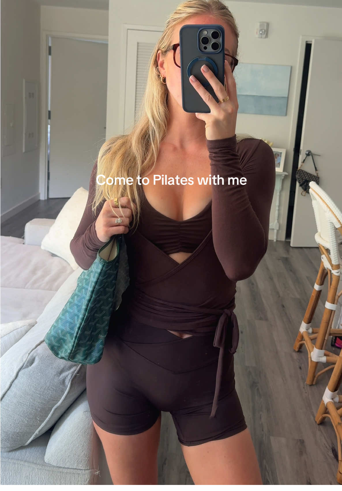 Pilates & a cute set always #pilates #workoutwithme #pilatesworkout 