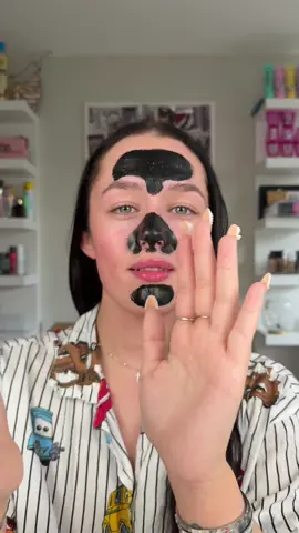 GRWM - Family evening 🏡🤍 Products used:  Toner: @Garnier  Eyepatches: @Patchology  Eyebrow glue: @PINKHONEY  Eyebrow pen: @NYX Professional Makeup  Milky toner: @byoma  Hydrating mist: @Bubble Skincare  serum: @The Ordinary  Eyelash serum: @UKLASH  Moisturiser: @ELEMIS UKI  Drink: @PRIME  #grwm #skincare #viral #fyp #comedy #skincareroutine #asmr #for 