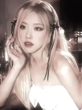 (ib: @dyni. ) “Ước gì anh lấy được nàng để anh mua gạch bát tràng về xây…” #edit #edits #tutorial #blackpink #blackpinkofficial #blink #blinks #vblink #jisoo #jennie #rosé #lisa #roses_are_rosie #eirlys_or_esther #xhtiktok #xuhuong #2025 #trend #f#fypfypシ゚ #viral #tiktok #hanna💞🍉 #team_hannaday🎠🍷 #nhom_edit🎬 #🍰john🍨 