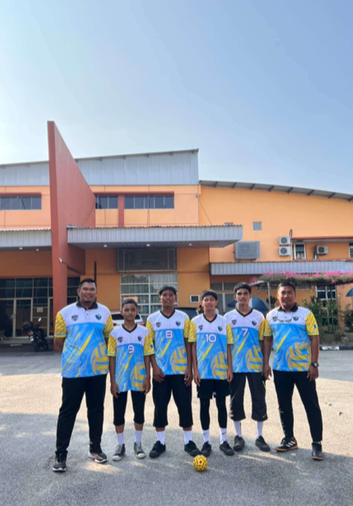 KARNIVAL SUKAN ASRAMA PERINGKAT NEGERI PULAU PINANG (SEPAK TAKRAW) Takdak rezeki tahun ni untuk mara ke peringkat seterusnya. Kita cuba lagi tahun depan. InsyaAllah. 💪🏻