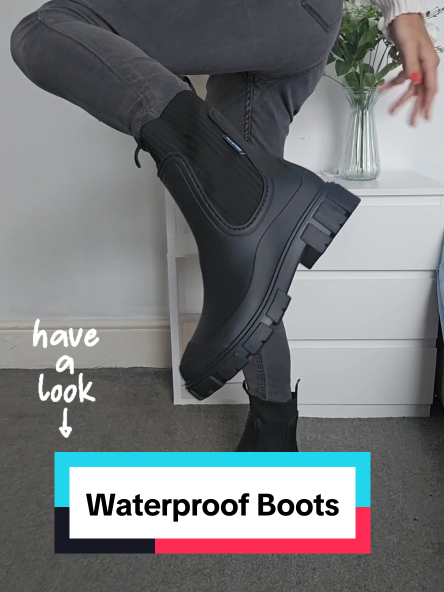 Was not expecting these welly boots to be this nice plus they are so comfy and come in 4 colours and waterproof , perfect rainy day walking boots  #boots #rainboots #wellyboots #wellies #womensboots  #bootsforwomen  #waterproof #rainy #spotlight #tiktokmademebuyit #dealdrops #fyp 
