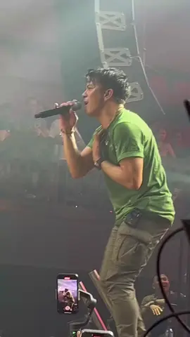 tempatmu disini pujaanku #arielnoah #noah #noahband #wanitaku #sahabatnoah #fyp 