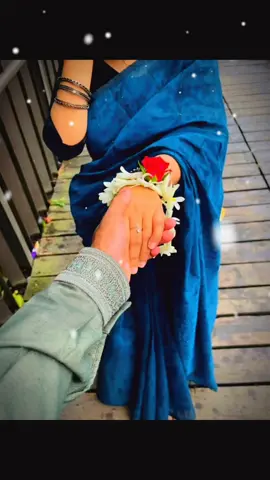 তোমার প্রতি আমার ভালোবাসাটা একটু আলাদা,কারন তুমি শুধু আমার মনে না,আমার প্রতিটা মোনাজাতে থাকো.!!🌺❤️